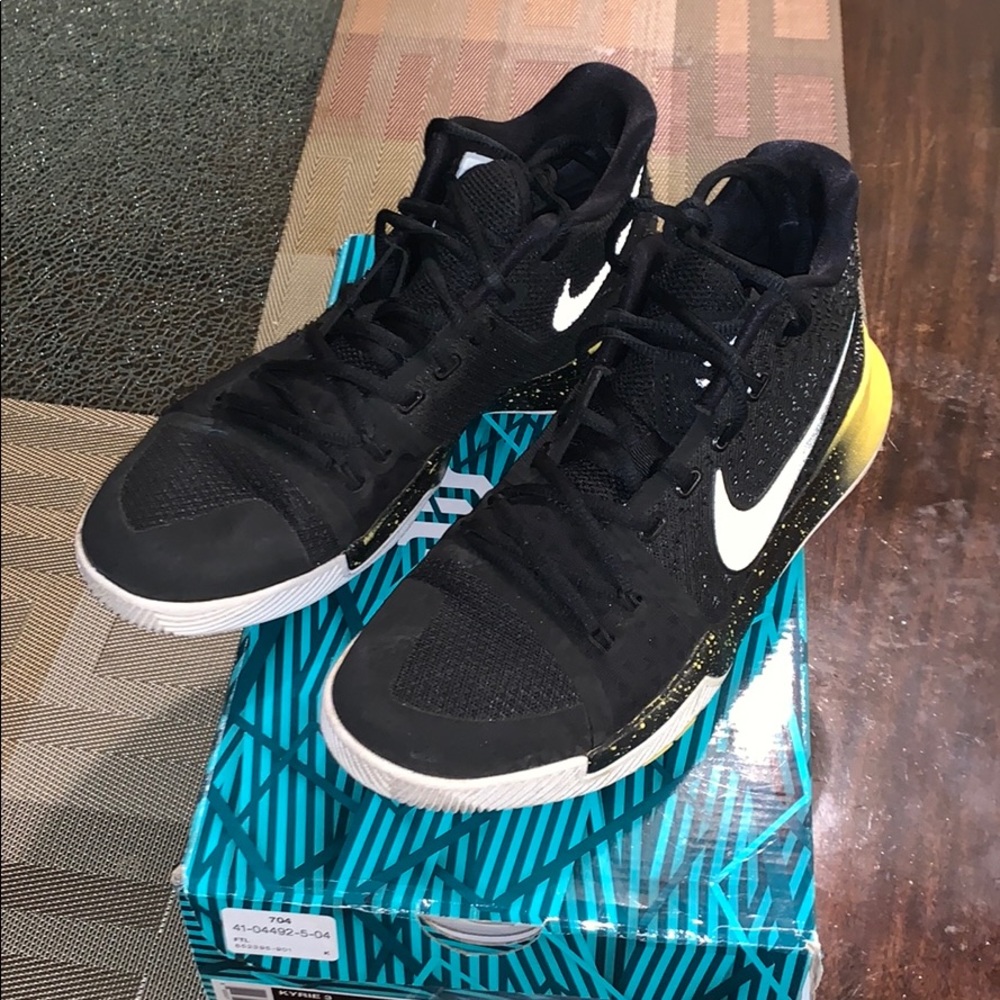 Nike Kyrie 3